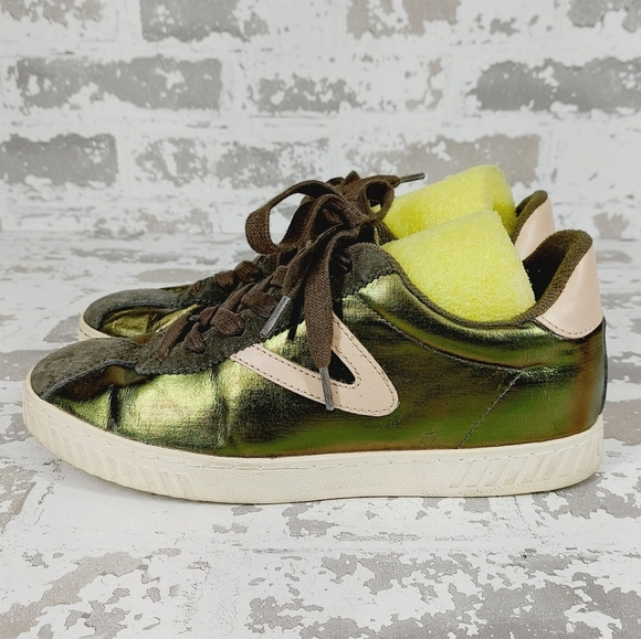 Tretorn WT Callies Metallic Green Gray Suede Lace Up Sneakers T366 - Picture 1 of 8